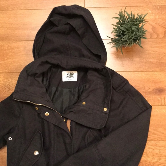 COPY - VERO MODA Holly Parka - Picture 3 of 5